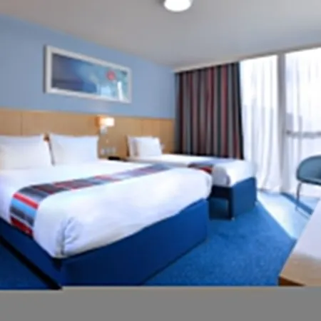 Travelodge Dublin Airport South-2