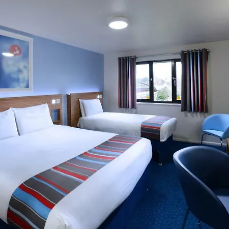 Travelodge Dublin Airport South-3